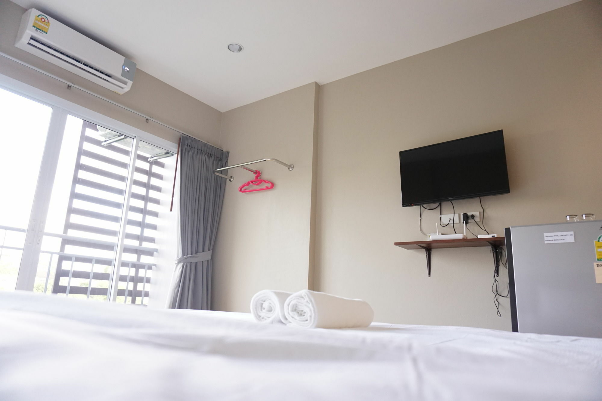Chompu Nakarin Apartment Trang Buitenkant foto